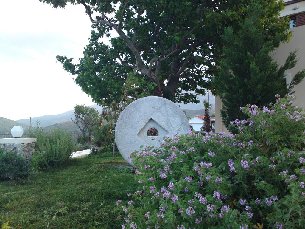 Elia Meronas Exterior photo