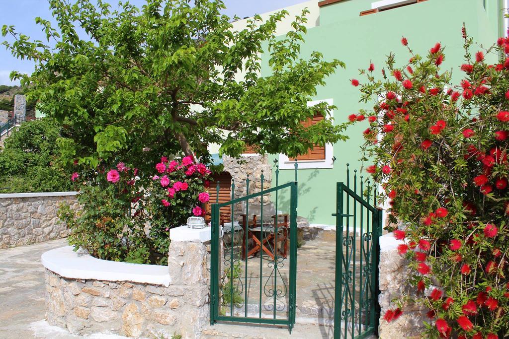 Elia Meronas Exterior photo